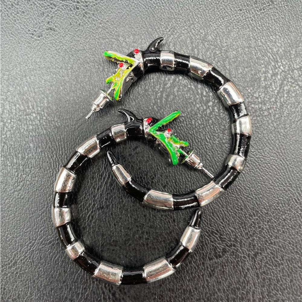 Sandworm Hoops - Picture 3 of 3